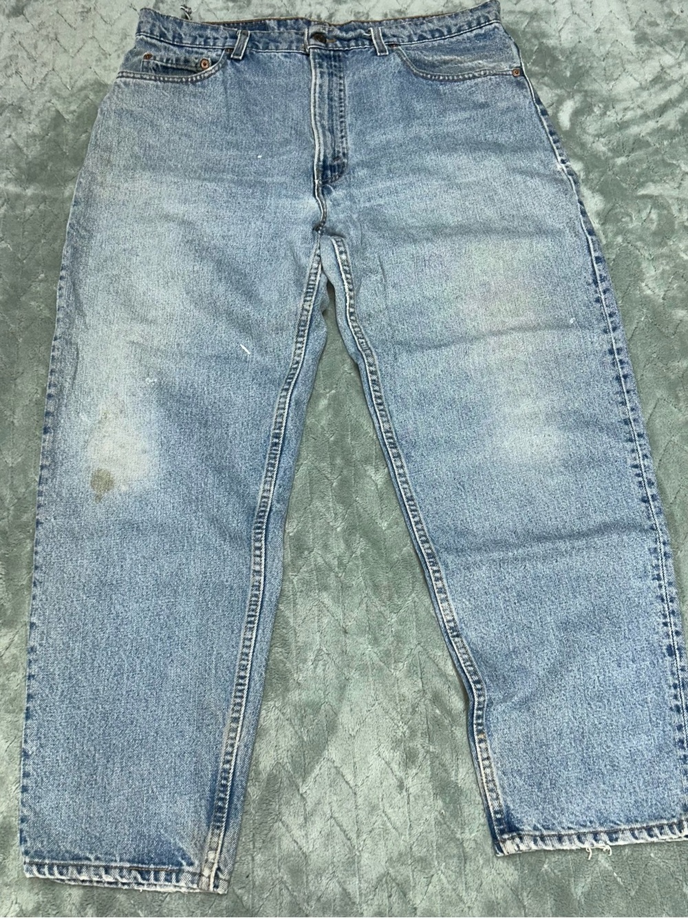 Vintage Levi’s 550 Blue Jeans Relaxed Fit Tapered Men’s 36x29 Made In USA